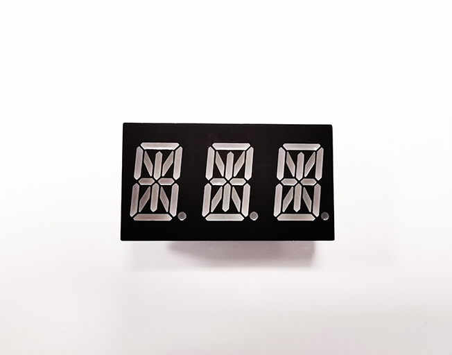 14 SEGMENT LED DISPLAY